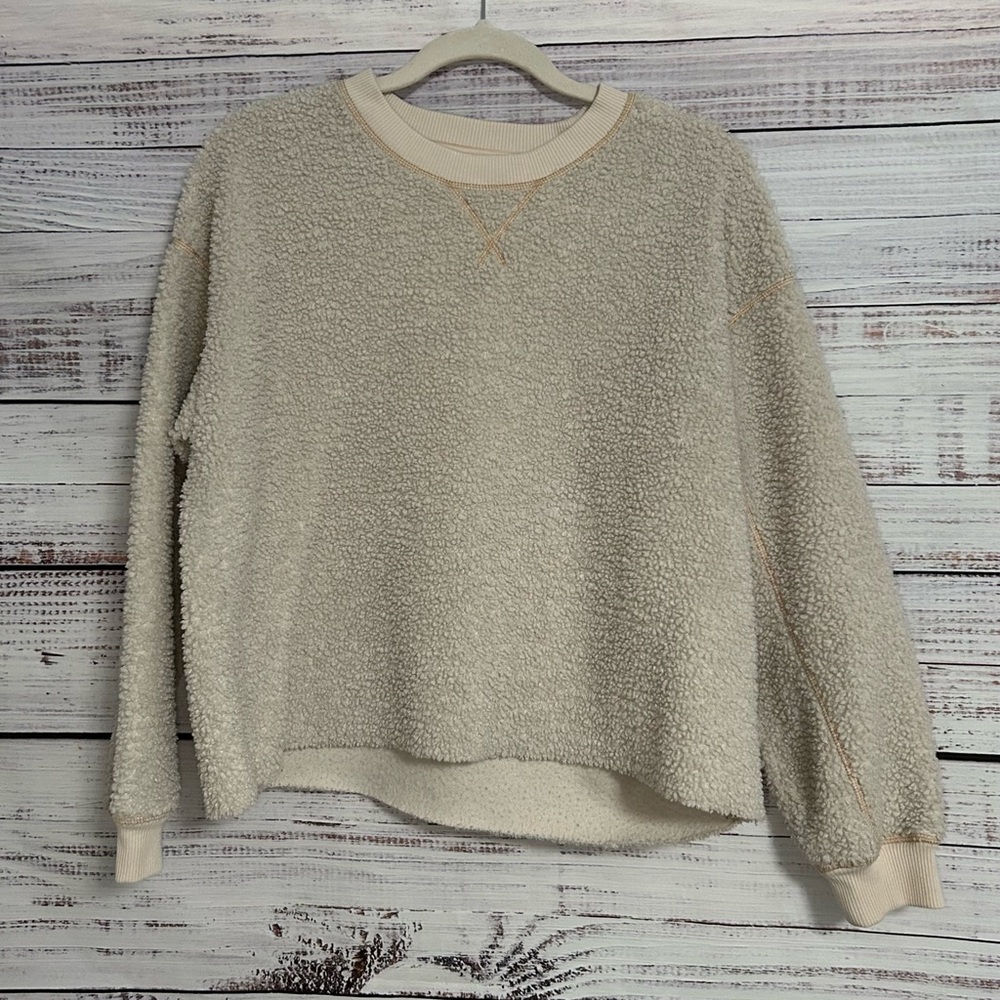 American Eagle Cream Sherpa Fleece Sweatshirt Women’s Small Cozy Plush Oversized